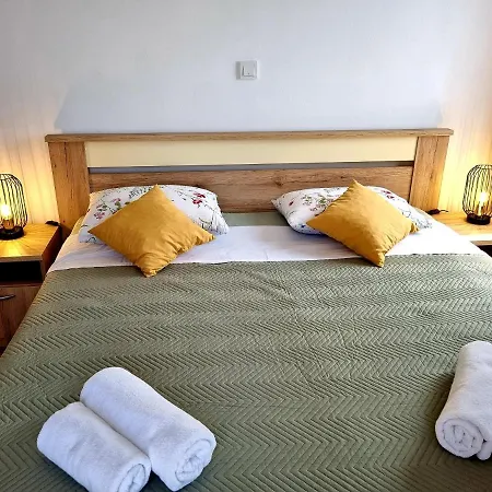 Appartement Leona *