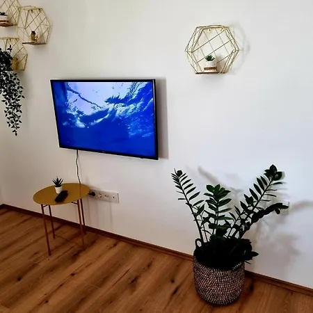 Apartment Leona