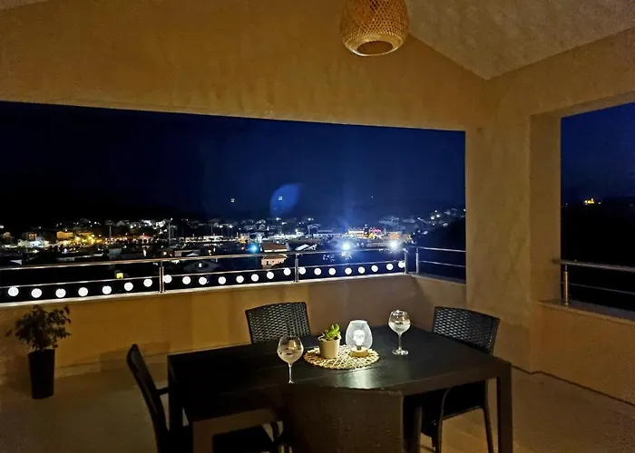 Leona Appartement Jezera